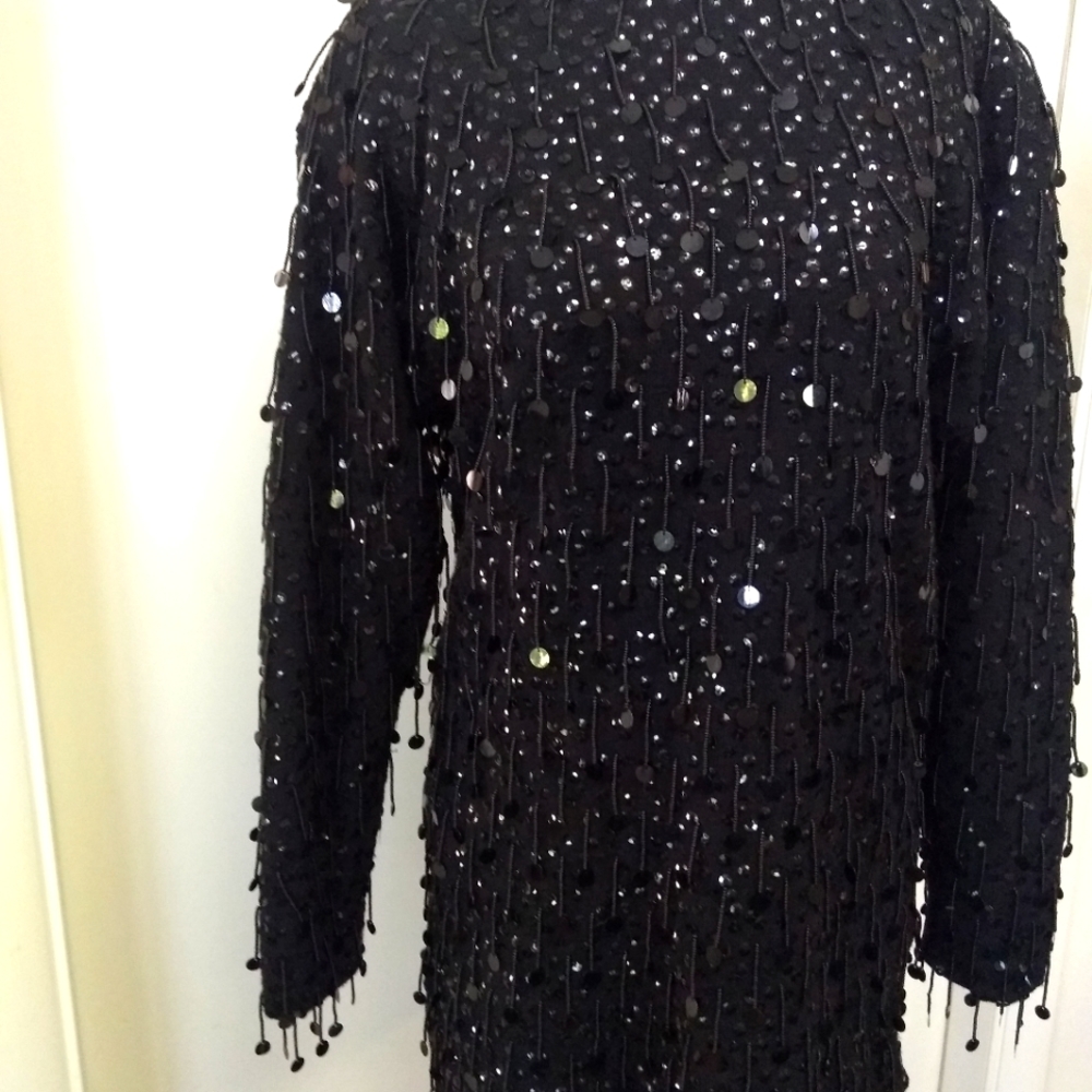 Vintage Adrienne Vittadini size small long sweater